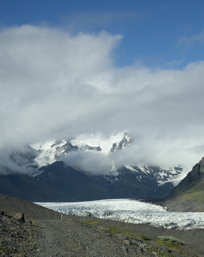 Shed on the way to the glacier