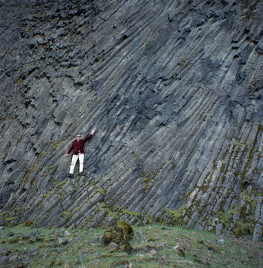 Ray on the Rocks